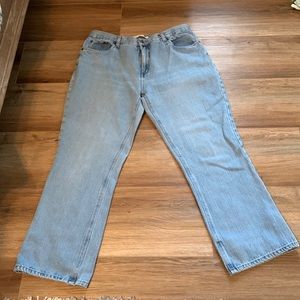 Bill Bass boot cut Signature Fit denim light washed jeans Size 16